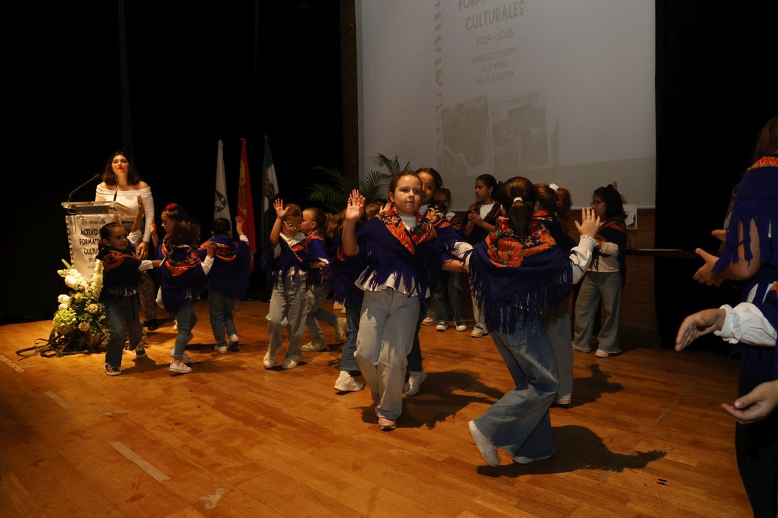 Presentación de actividades formativas y culturales