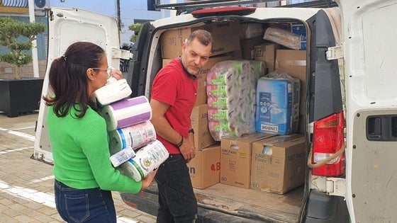 Sale un nuevo cargamento de productos donados por los valverdeños