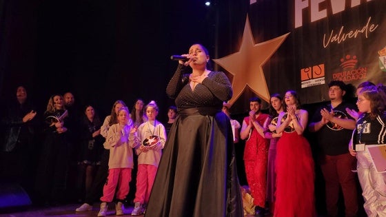 La joven Lucía Álvarez gana el Concurso de Talentos 2024