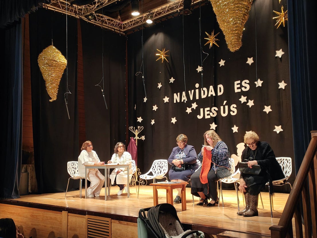 Representación teatral navideña