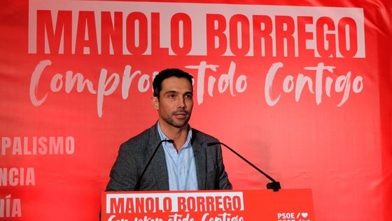 Manuel Borrego presenta su precandidatura a la Secretaría General del PSOE en la provincial de Badajoz