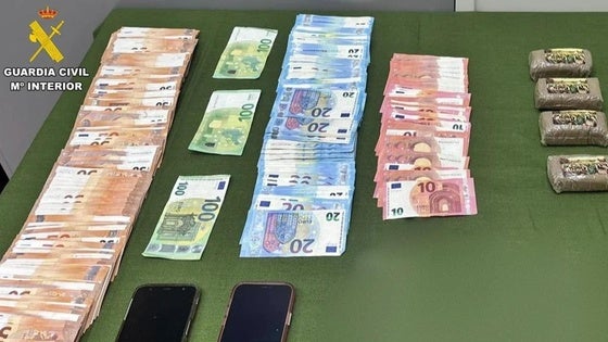 Detenido por alertar de un suceso falso para desviar la atención de la Guardia Civil, que había interceptado un vehículo con droga