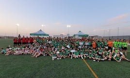 Foto de familia con todos los participantes