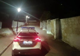 Patrulla de la Guardia Civil en el lugar del suceso