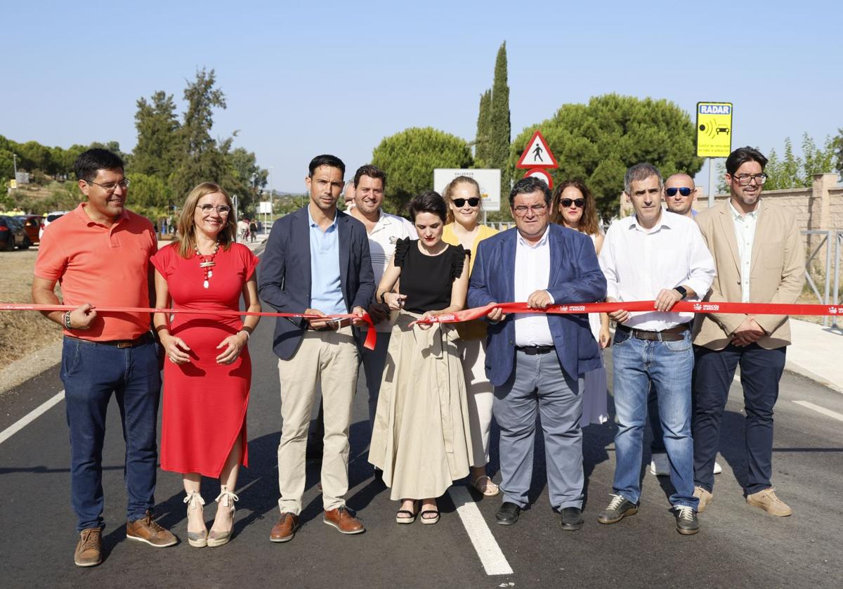 Inauguración de la carrertera BA-006 que une Valverde y La Albuera
