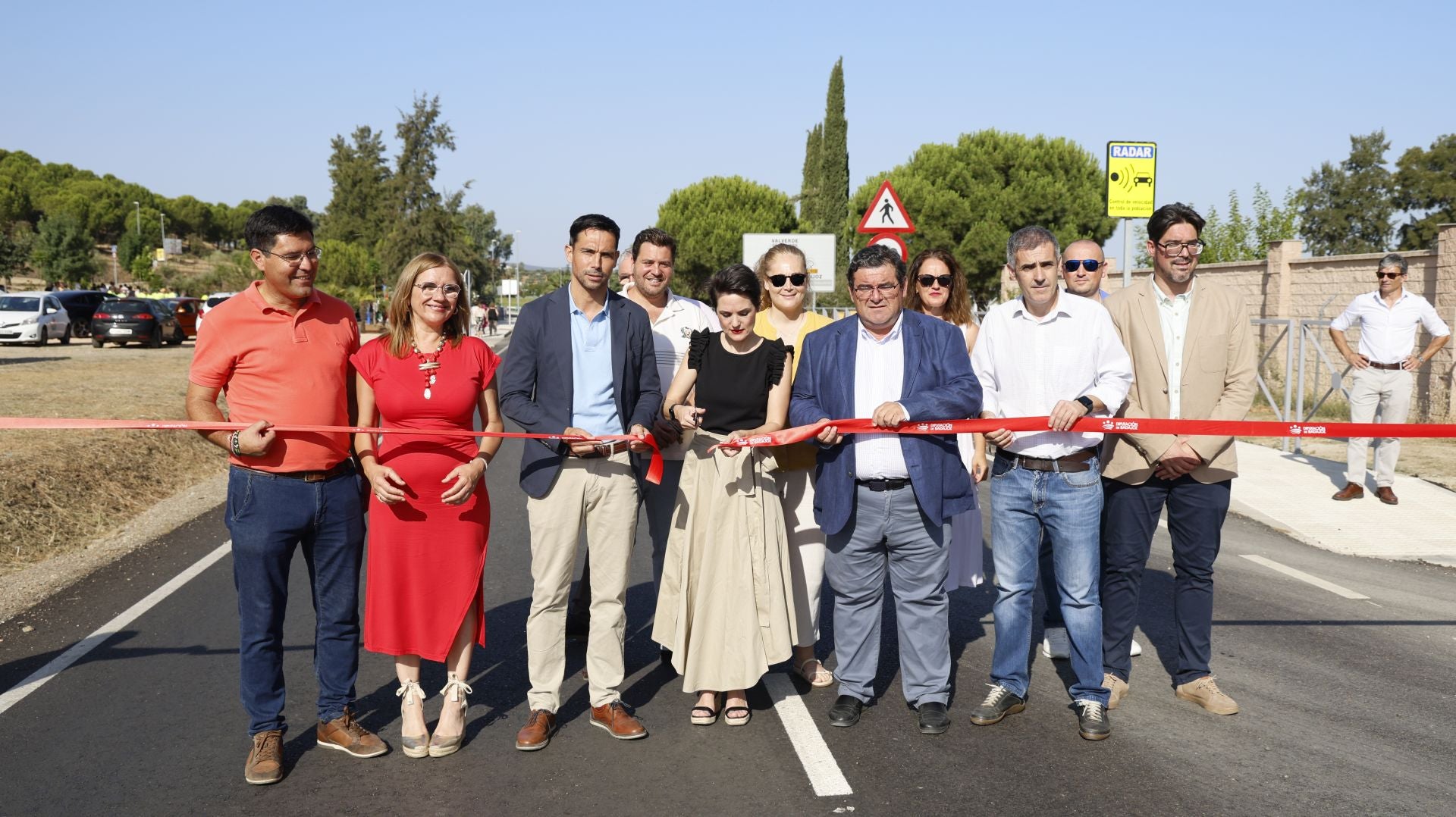 Inauguración de la Carretera BA-006