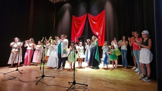 Muchas risas en las obras de verano de la Escuela Municipal de Teatro