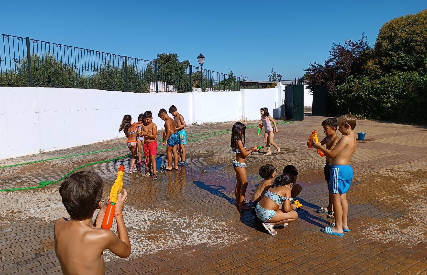 Campamentos de Verano 'La Tribu' y Deportivo