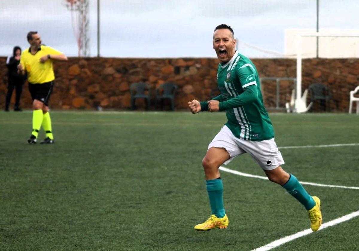Pinto fue el autor de los dos goles valverdeños