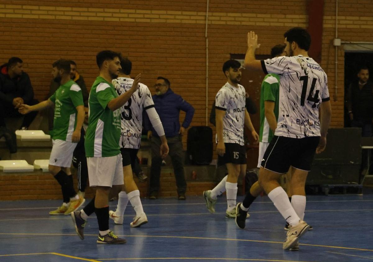 Imagen principal - Algunas imágenes del partido