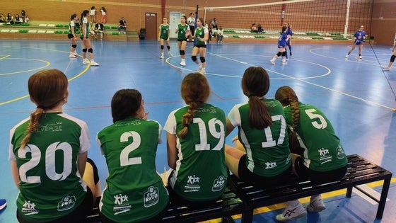 Cara y cruz para los equipos de voleibol en la última jornada