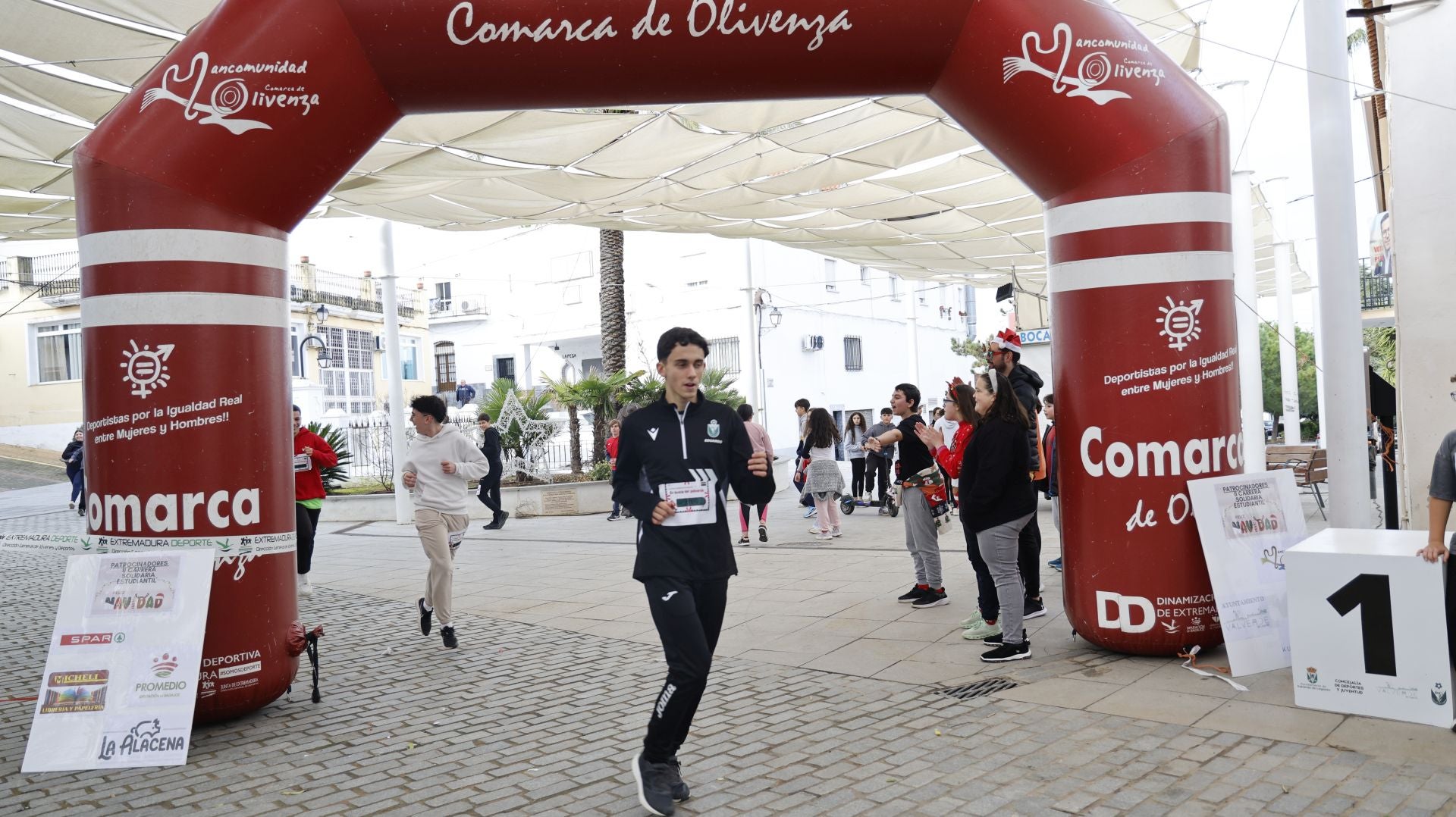 II Carrera Estudiantil Solidaria
