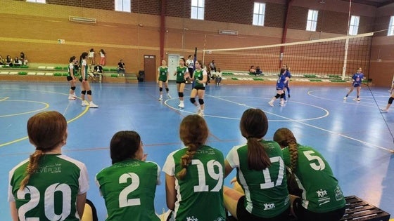 Cadetes ganan e infantiles pierden en voleibol