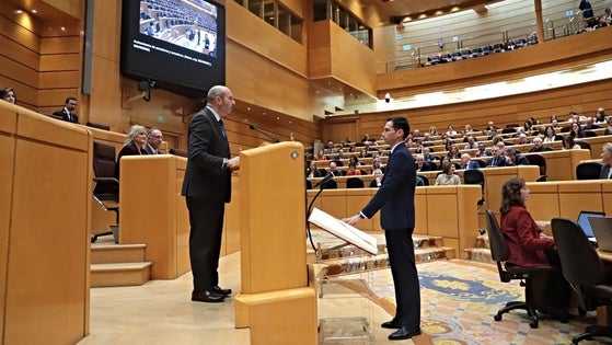 Manuel Borrego toma posesión de su escaño como senador por Extremadura