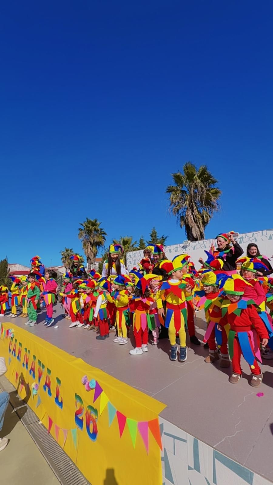 Carnaval en el Colegio Cristo Crucificado
