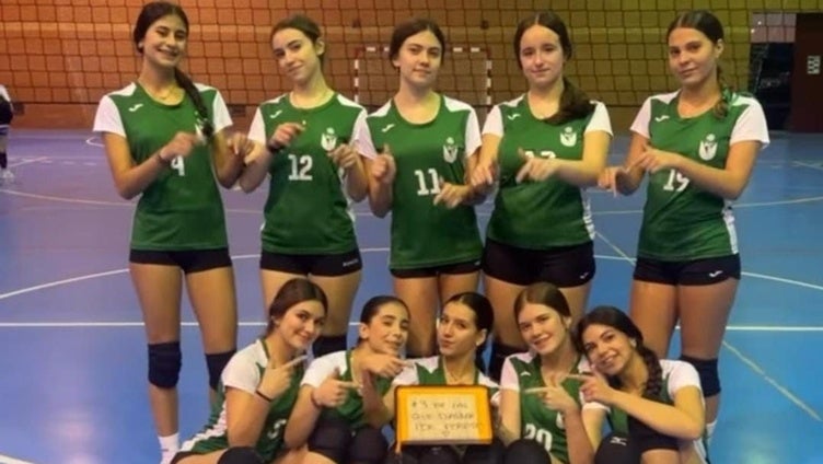Los equipos de voleibol pierden ante el CV Zurbarán