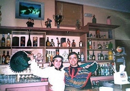 Isa Comerón y Juan Pedro Bravo, gerentes de Bar - Restaurante La Cascada, en los inicios del negocio