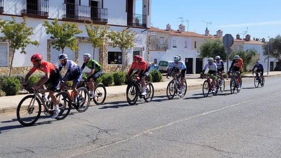 La EuroBEC Granfondo pasa por Valverde en una jornada de ciclismo internacional