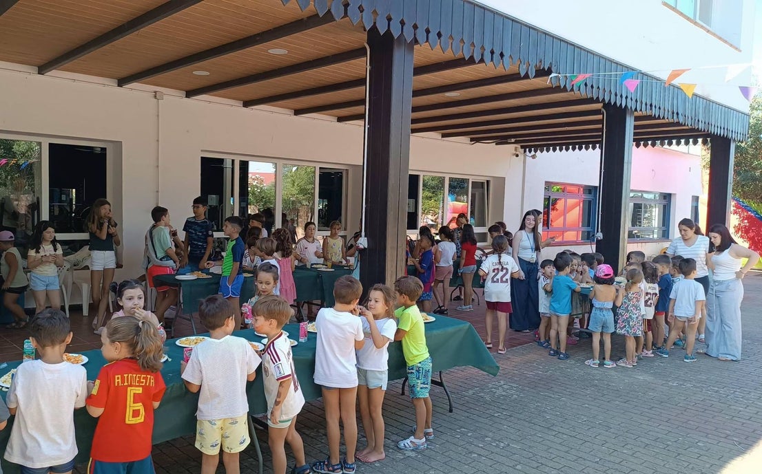 Fiestas en el Campamento de Verano 'La Tribu'