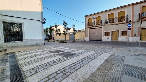 Cruce de las calles Juan Carlos I y Bonal