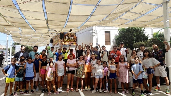 Más de 40 jóvenes disfrutan de la carrera de orientación