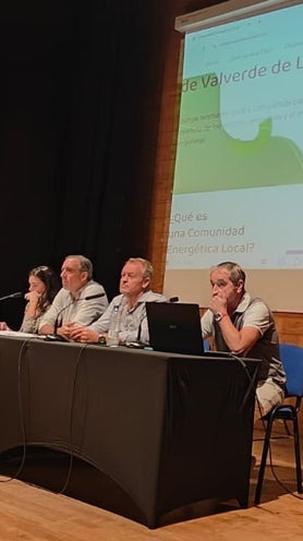 Imagen secundaria 2 - Durante la asamblea