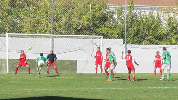 Derrota de los veteranos contra el líder del grupo