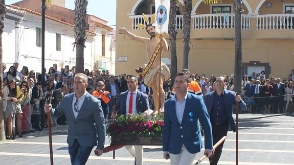 La imagen del Resucitado avanza hacia el Encuentro