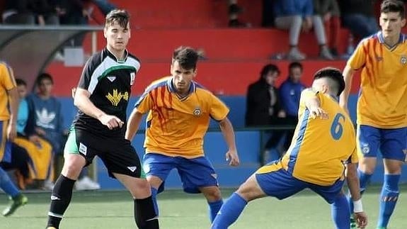Silverio jugando con la Selección Extremeña
