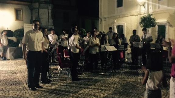 Actuación de la Banda en Almendral