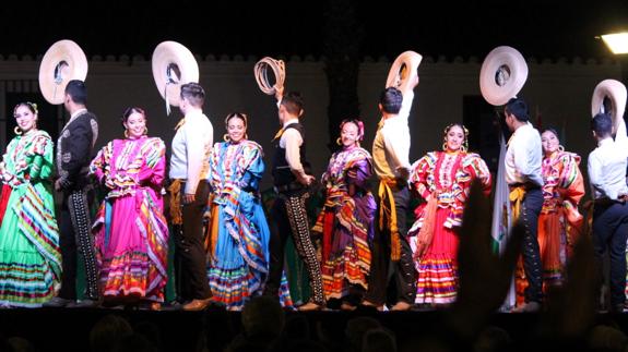 Compañía de Danza Folklórica Zapotlán El Grande, de México