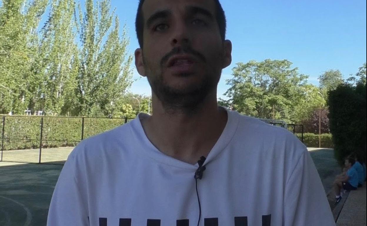 Josema Romero Caro, coordinador del Campus de Balonmano, basado en la creatividad y la diversión