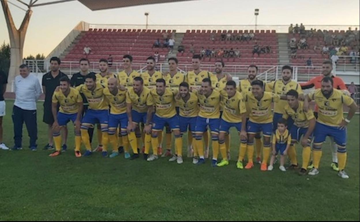 El Extremadura UD «B» gana al Villafranca y se alza con el Trofeo «Virgen Coronada»