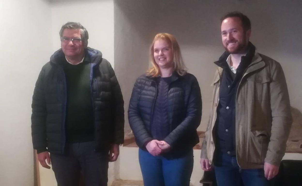 El ayuntamiento y el albergue 'La Almazara' estrechan lazos de colaboración
