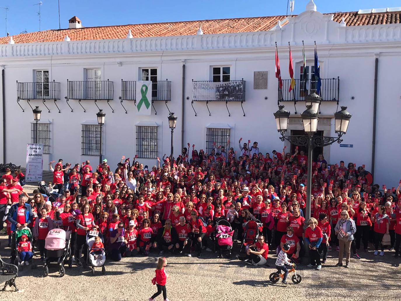 Foto de familia de la ruta antes de partir a la Plaza de Toros 