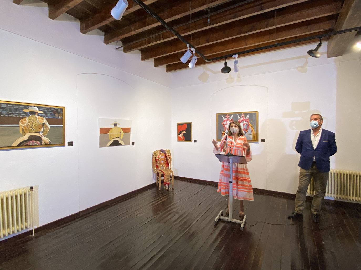 Fotos: Exposición taurina &quot;Tarde de Gloria&quot; de Toña Chachón