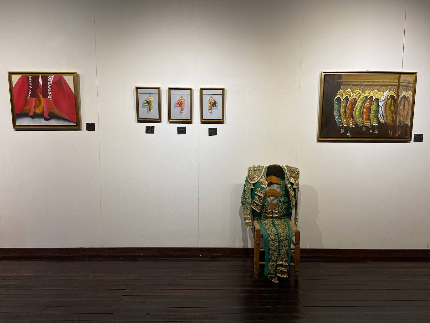 Fotos: Exposición taurina &quot;Tarde de Gloria&quot; de Toña Chachón
