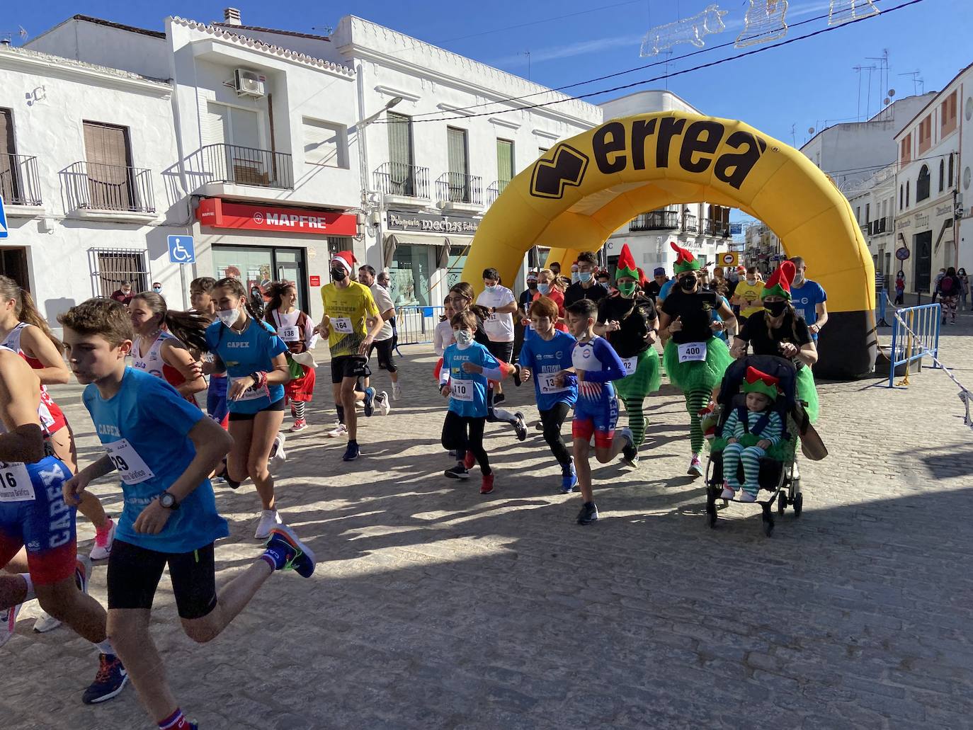 Fotos: Ambiente festivo en el regreso de la San Silvestre