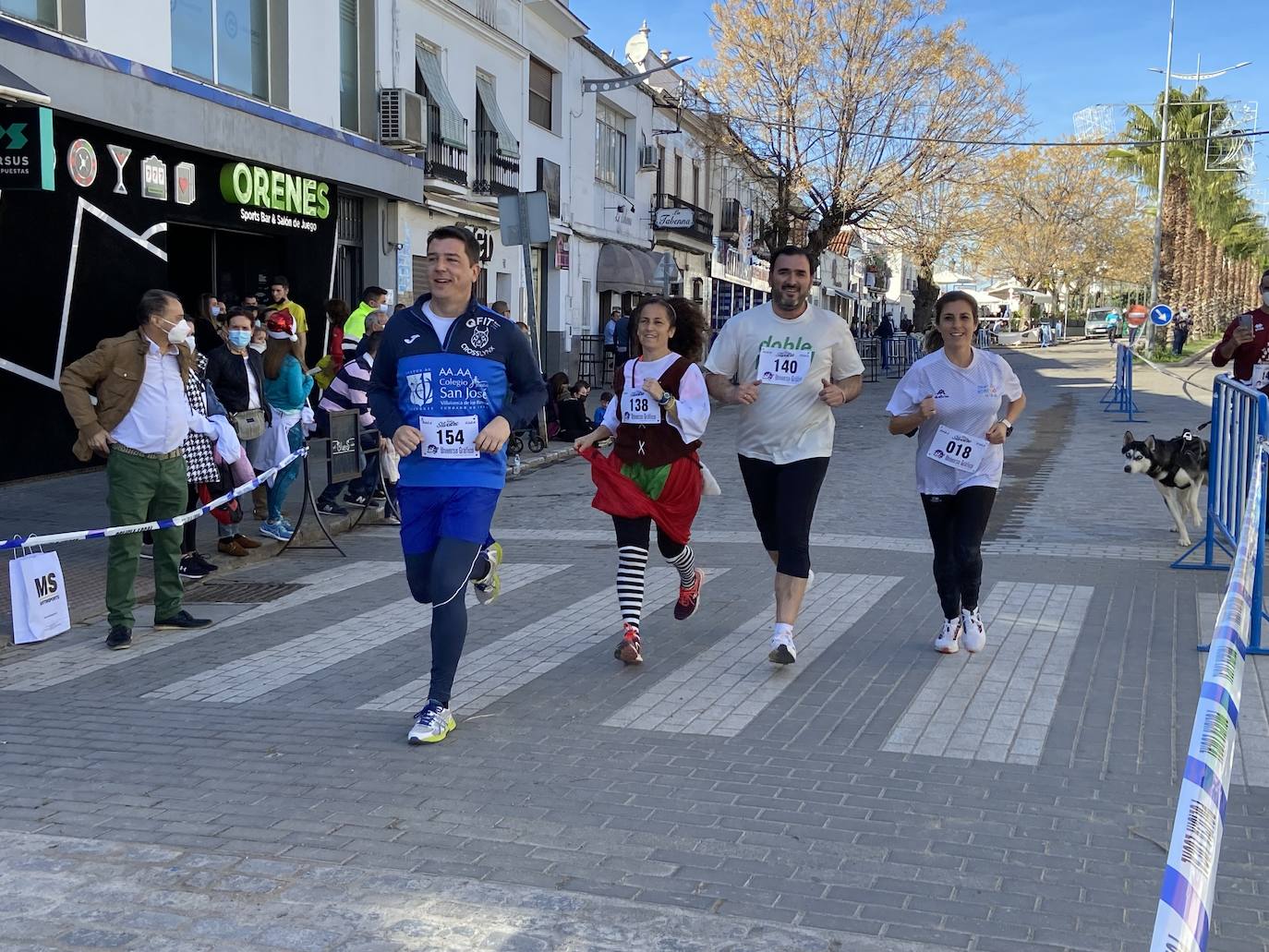 Fotos: Ambiente festivo en el regreso de la San Silvestre
