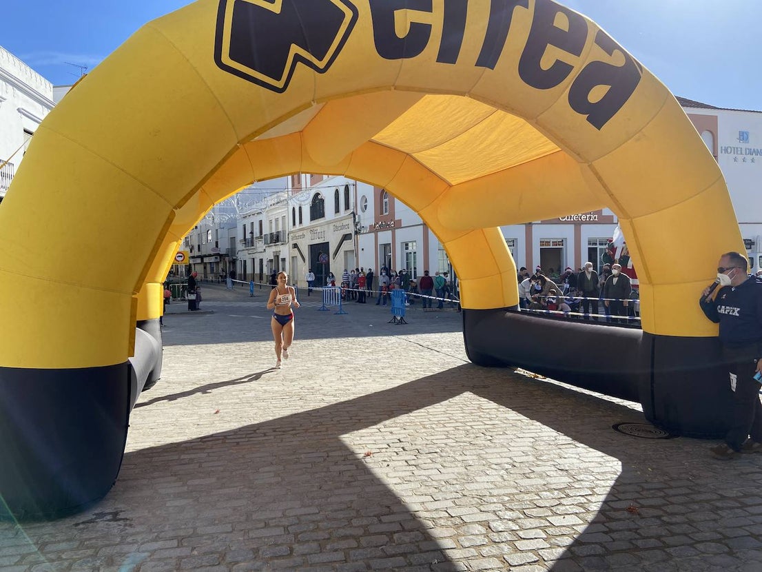 Fotos: Ambiente festivo en el regreso de la San Silvestre