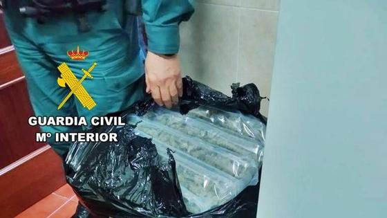 La Guardia Civil intercepta un transporte con 25.260 gramos de cogollos de marihuana en Villafranca