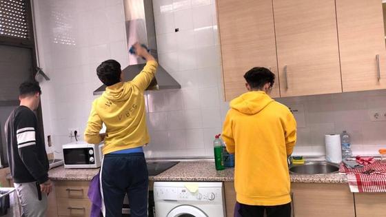 Gymkhana para educar en igualdad a través de las tareas del hogar