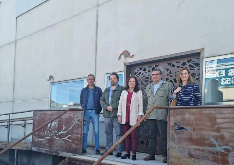 Representantes del Ayuntamiento y de la Cámara de Comercio de Badajoz.