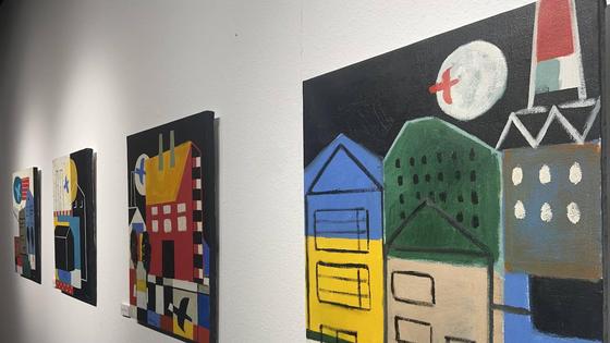 Miguel Villarino expone 'La noche oscura y el pájaro solitario' en la casa de cultura