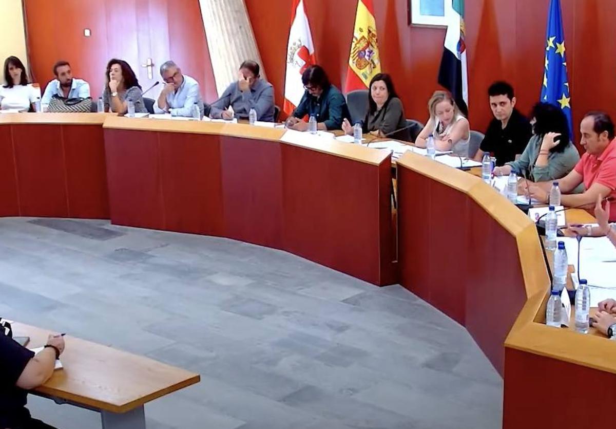 El PP de Villafranca promueve la petición de ayudas al sector de la vid y el olivo