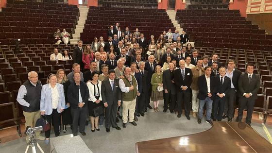 El círculo empresarial 'San José' homenajea al padre Medina