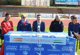 Los cuatro entrenadores de medio fondo y fondo de la RFEA.