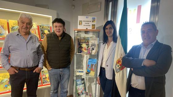 El tintinólogo Juan Manuel Manzano Sanfélix expone en el MUVI «Las 136 traducciones de Tintín»