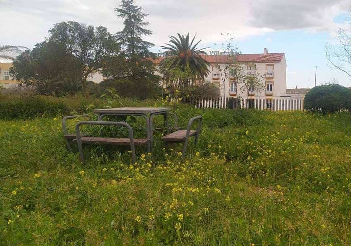 El PP de Villafranca lamenta «el mal estado» en el que se encuentra el parque público
