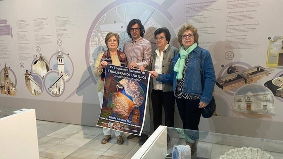 350 artesanas del bolillo de más de veinte localidades de dentro y fuera de la región visitarán este 1 de junio la localidad